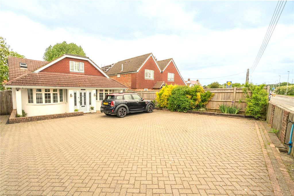 Property photo 1 of 28 Picture No. 44