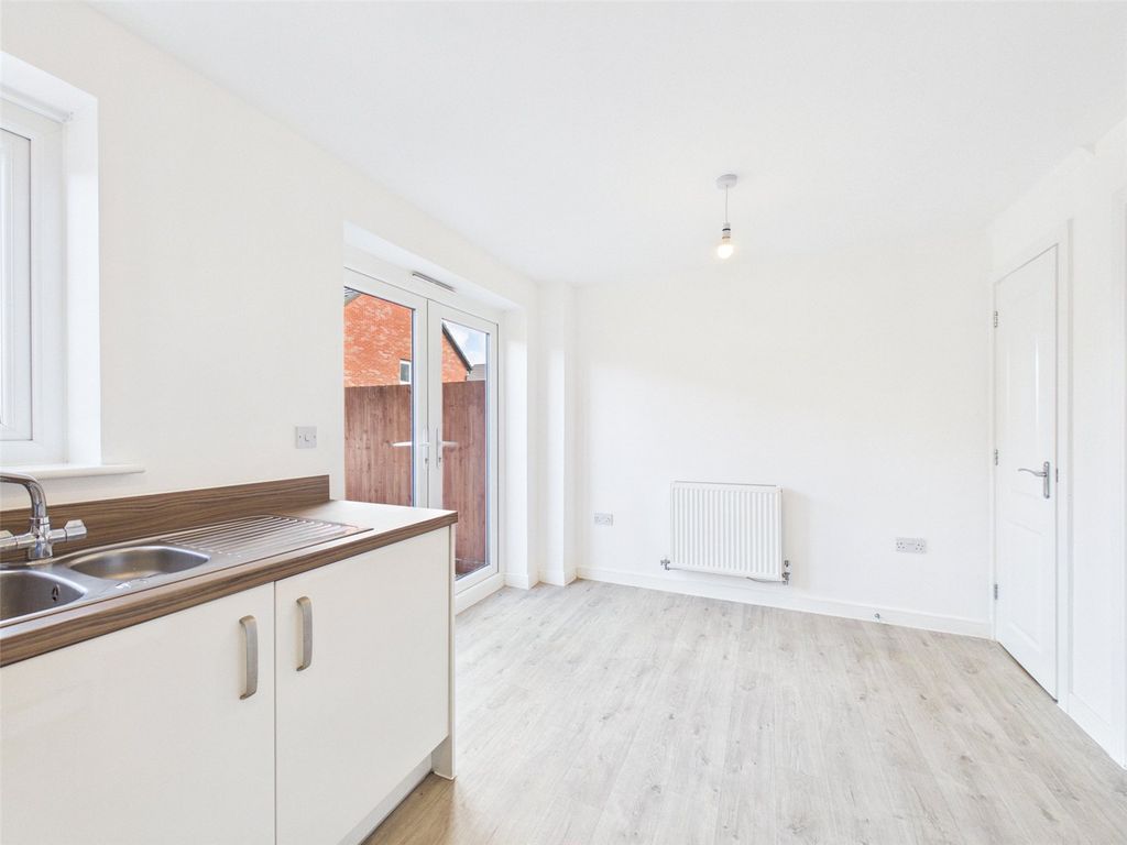 Property photo 3 of 12 Picture No. 52