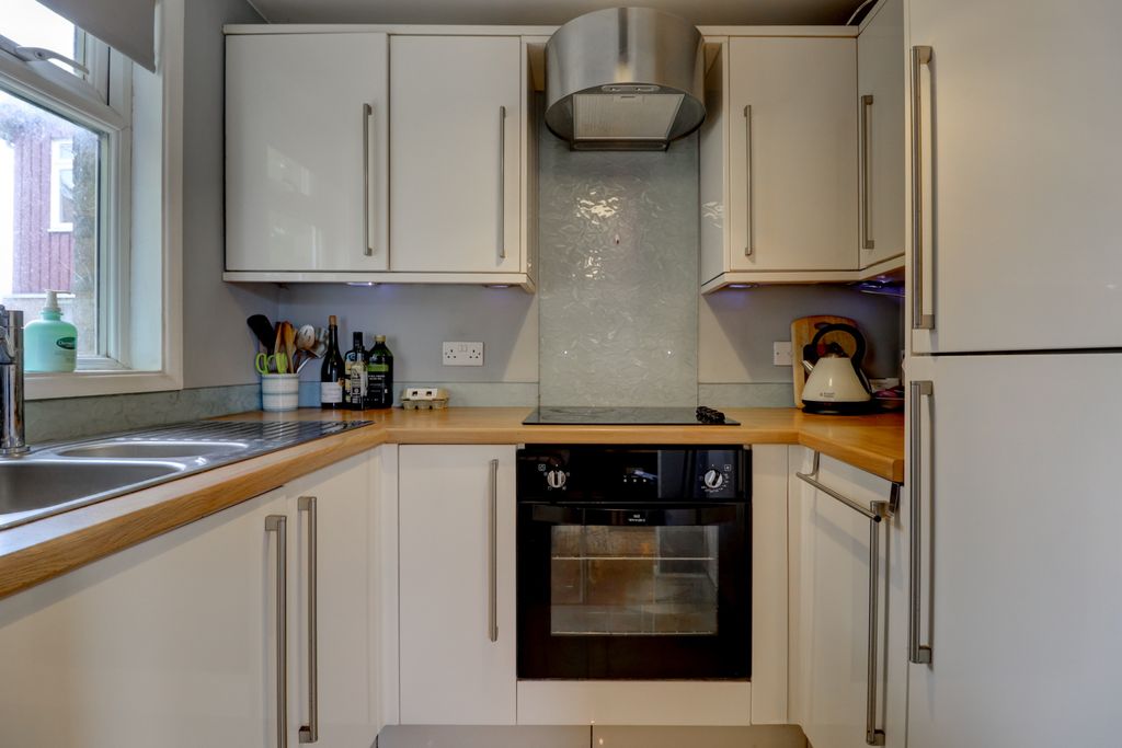 Property photo 3 of 10 Picture No. 15