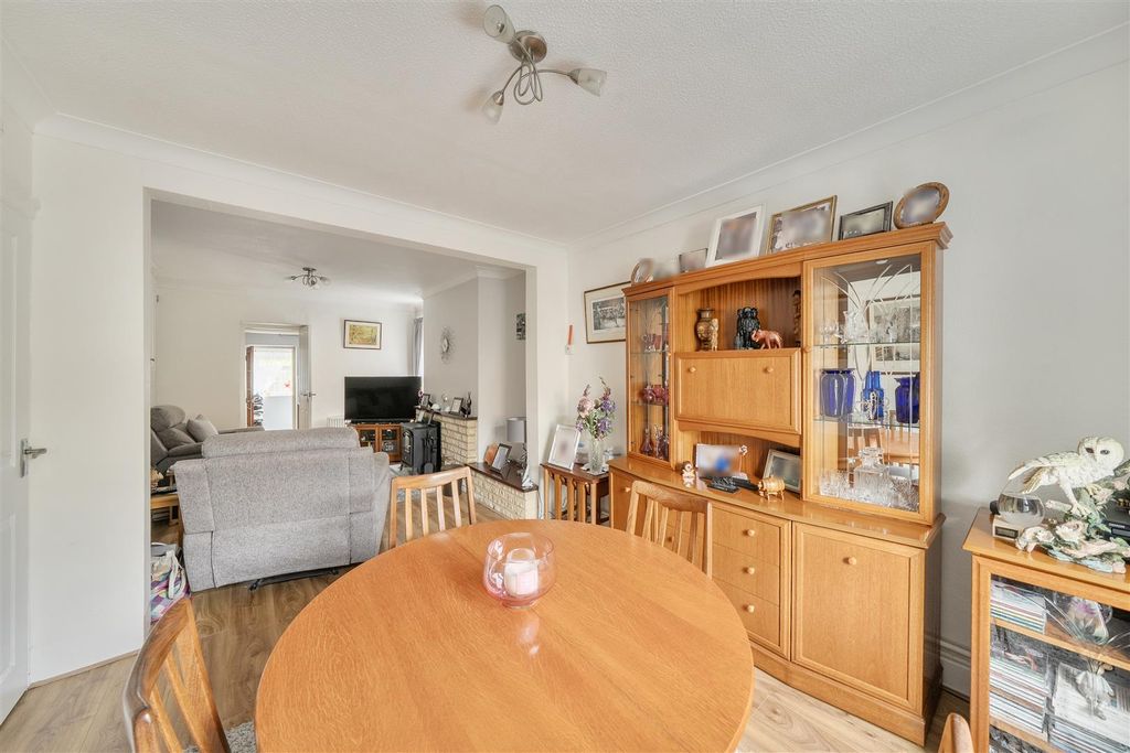 Property photo 2 of 19 Dining Room