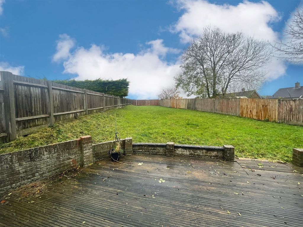 Property photo 2 of 12 Image0.Jpeg