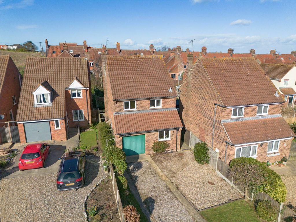 Property photo 2 of 30