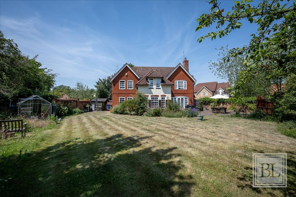 Property photo 3 of 28