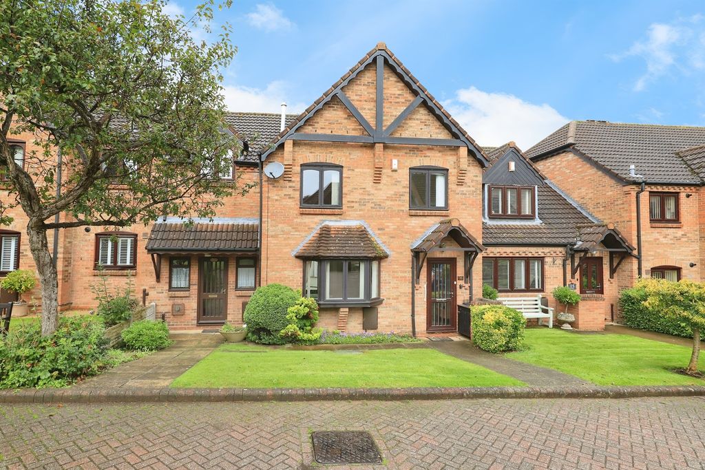 Property photo 1 of 17