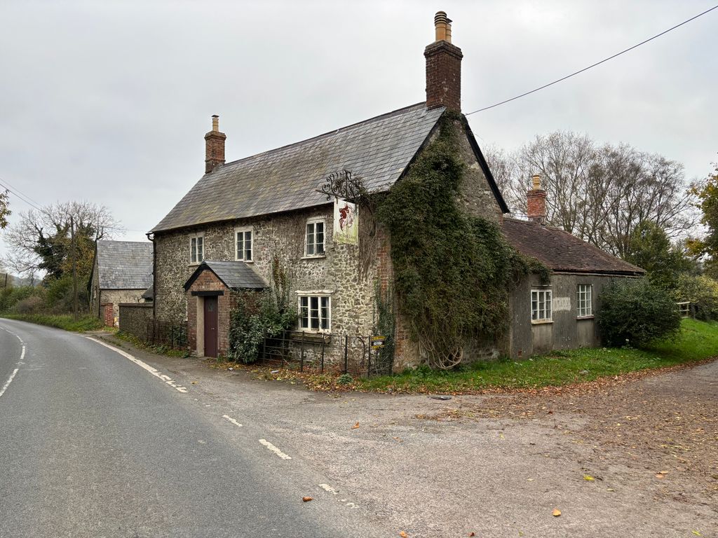 Property photo 1 of 7