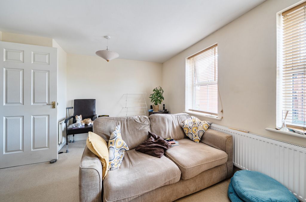 Property photo 2 of 9 2