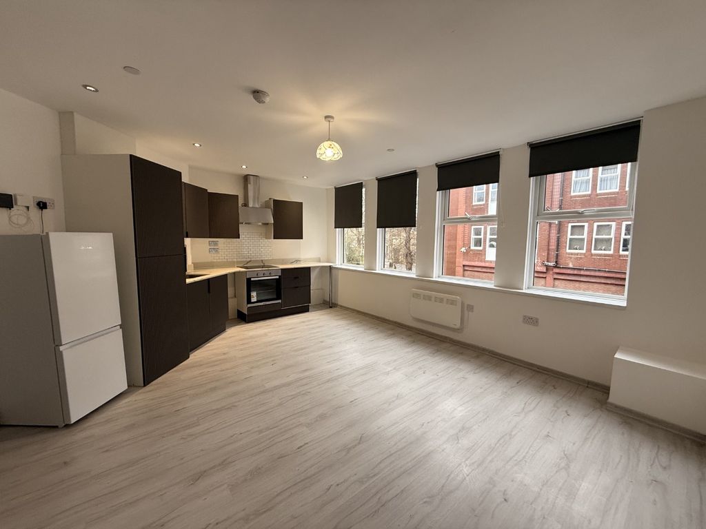 Property photo 3 of 9