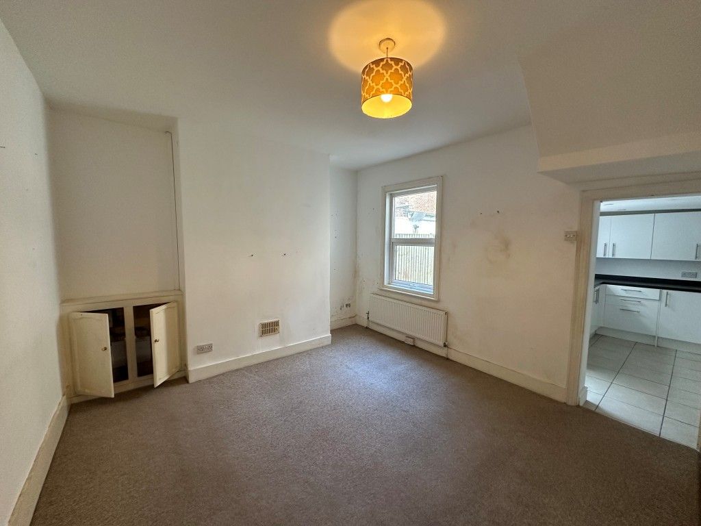 Property photo 3 of 10 Dining Room With Access Into Kitchen