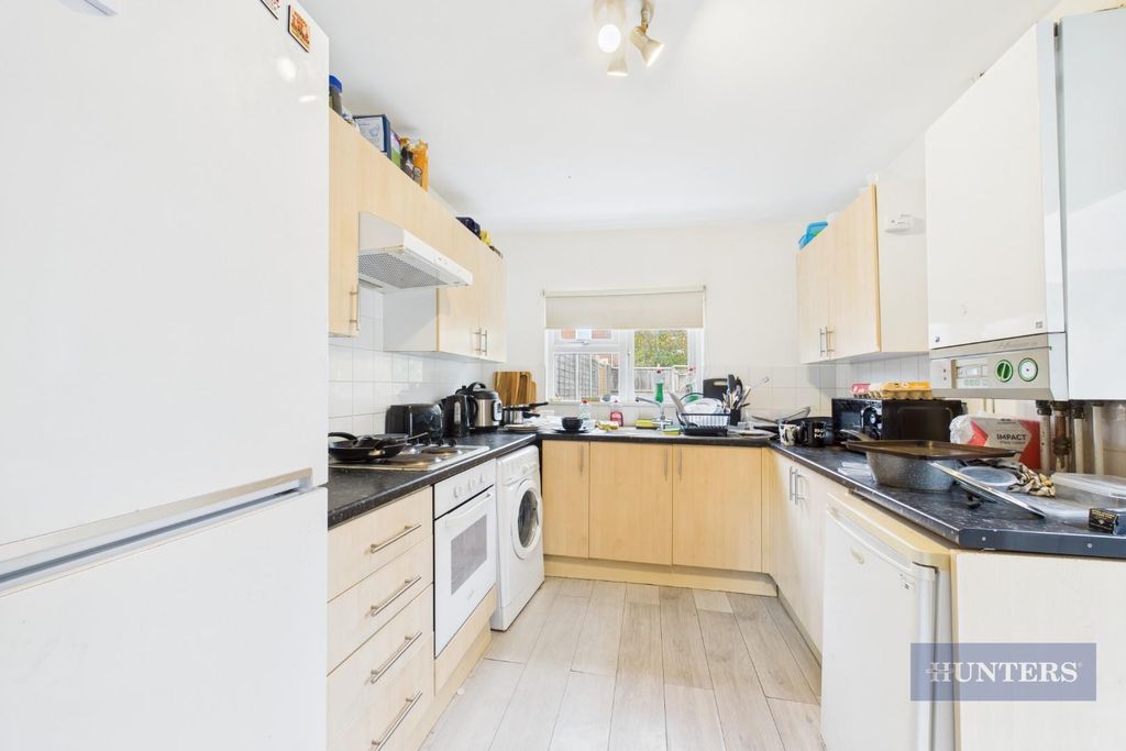 Property photo 2 of 11 Cam05152G0-Pr0290-Still008.Jpg