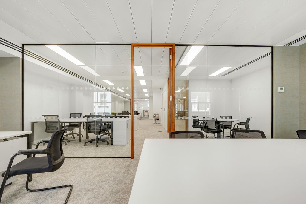 Property photo 3 of 25 Doverstreet32Officespace15.Jpg