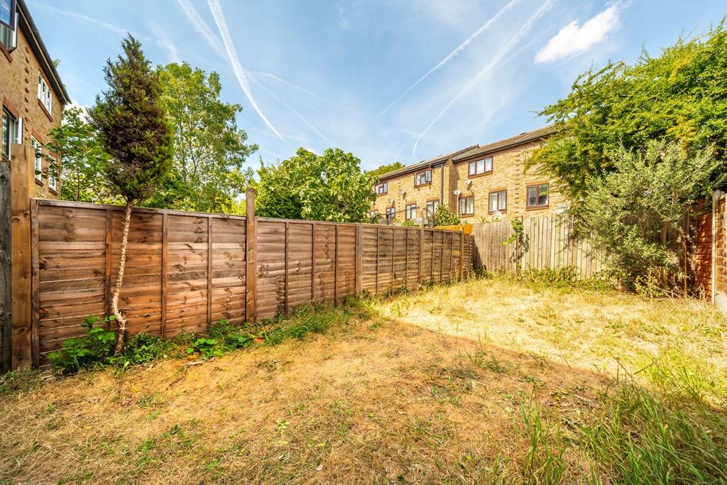 Property photo 2 of 7