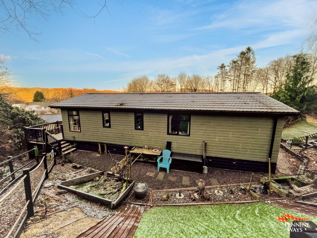 Property photo 2 of 25