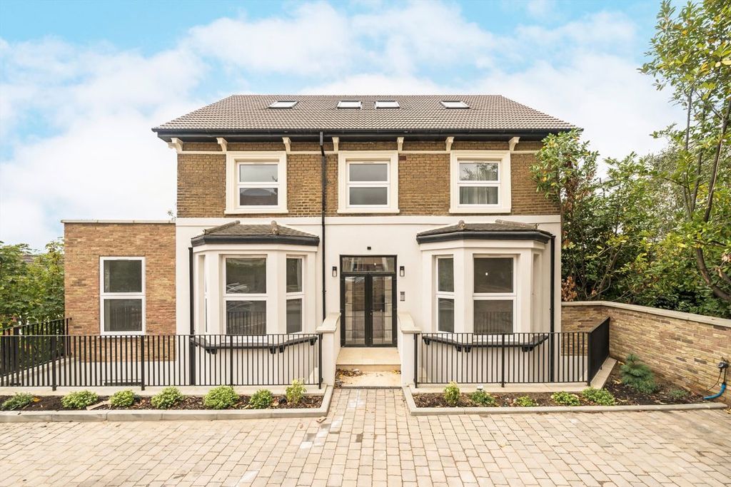 Property photo 1 of 1