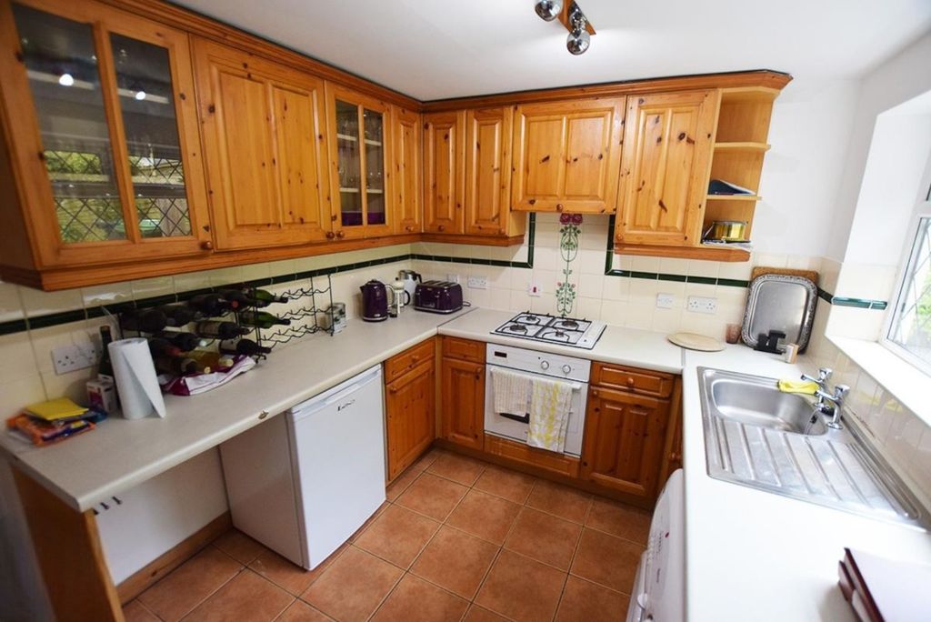 Property photo 2 of 14 4403872