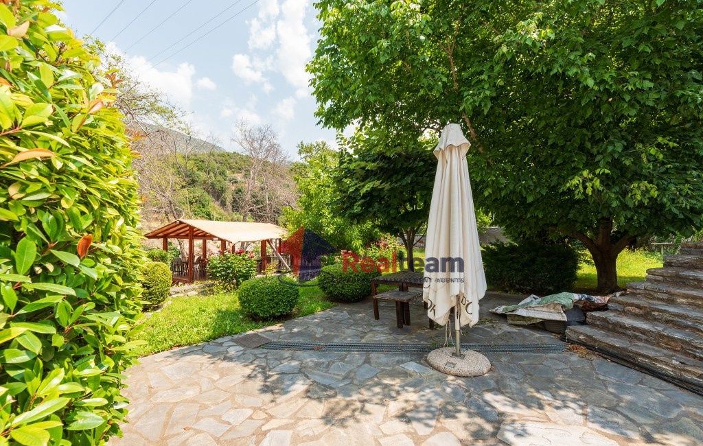 Property photo 1 of 25