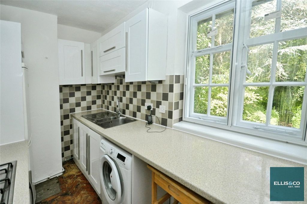 Property photo 3 of 9 Picture No. 09