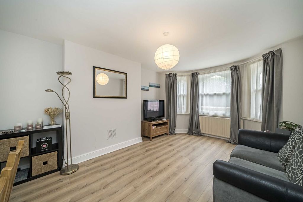 Property photo 2 of 5