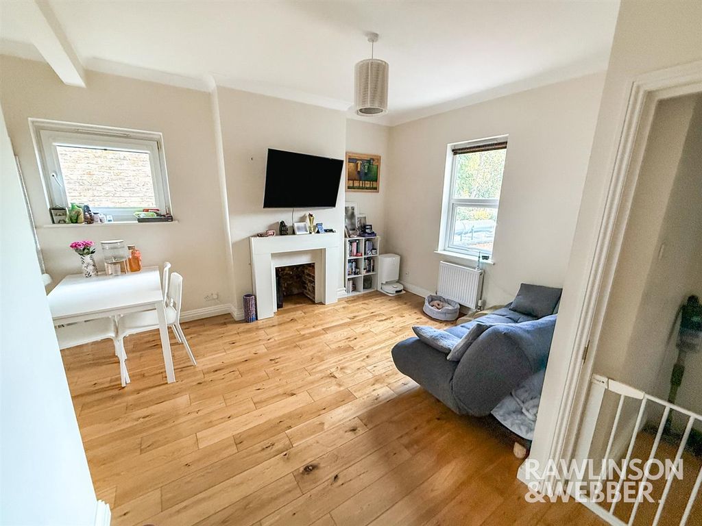 Property photo 3 of 7 Img_1741.Jpg