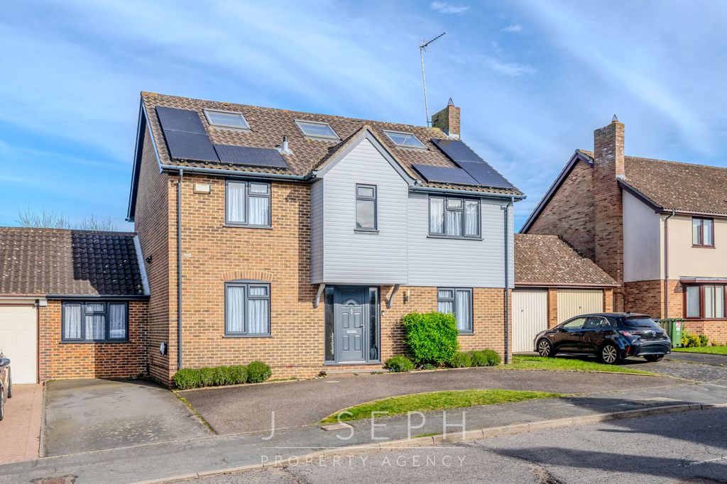 Property photo 1 of 24