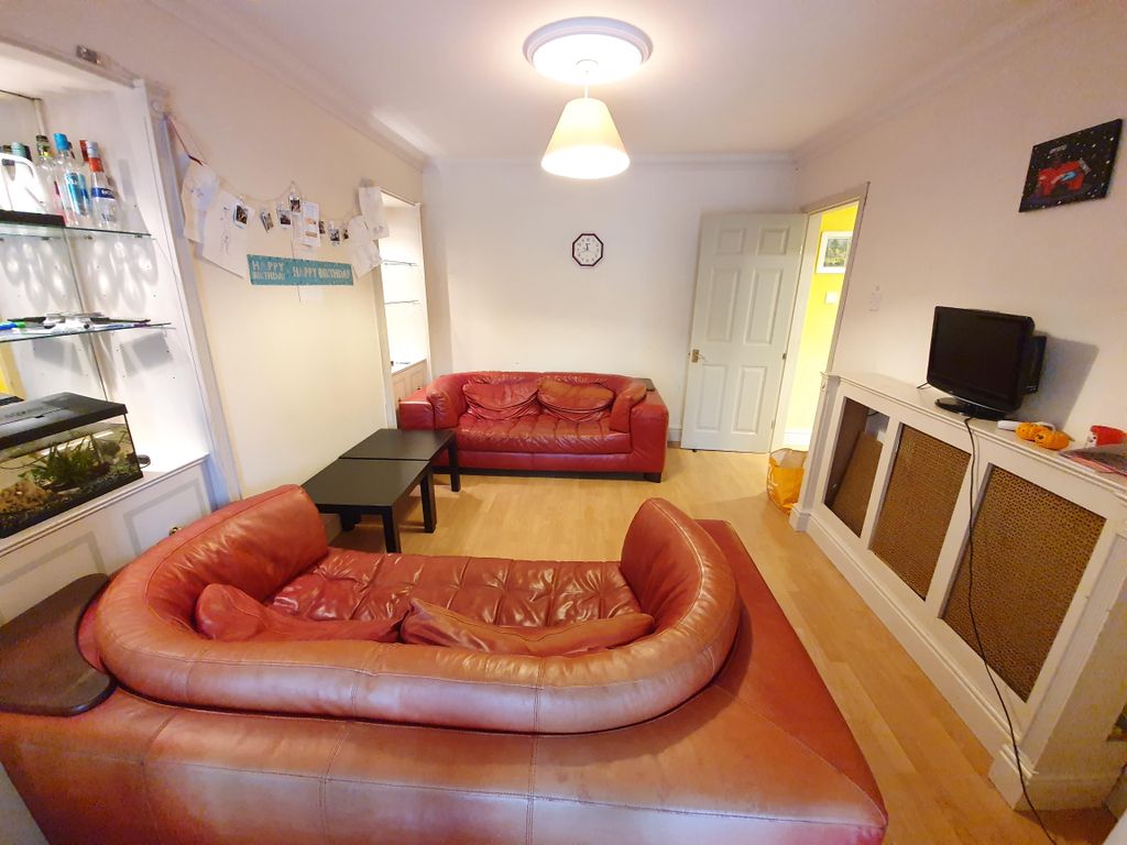 Property photo 3 of 14 Image