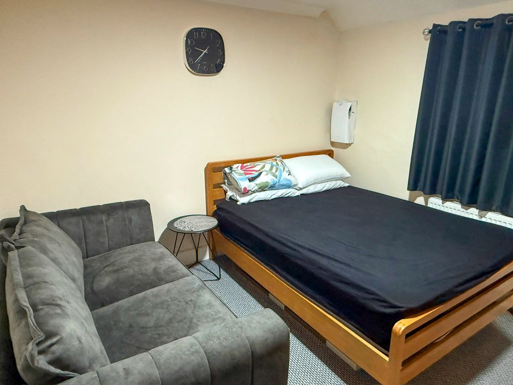 Property photo 1 of 3