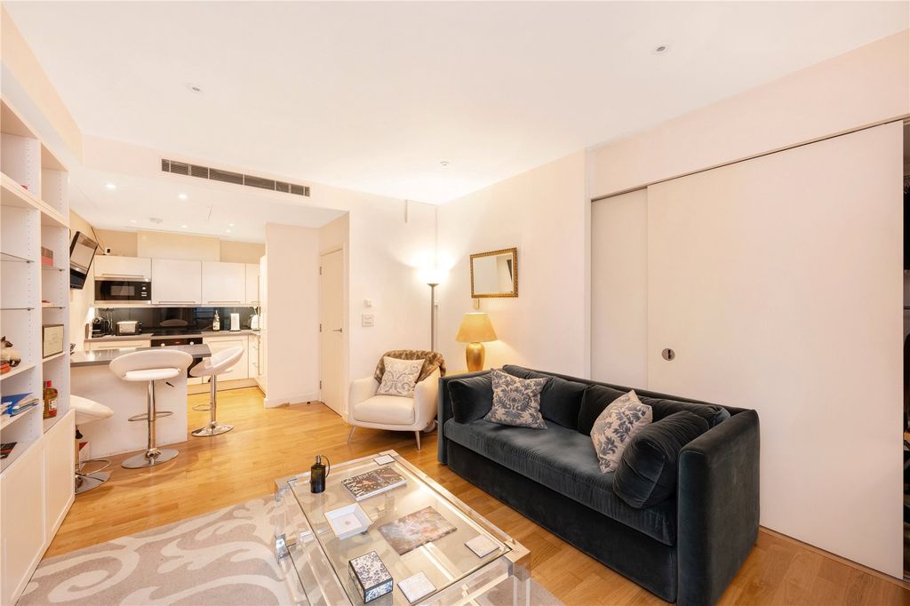 Property photo 2 of 11 Picture No. 03