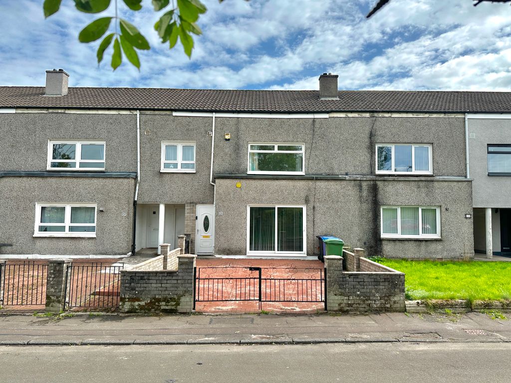 Property photo 1 of 32