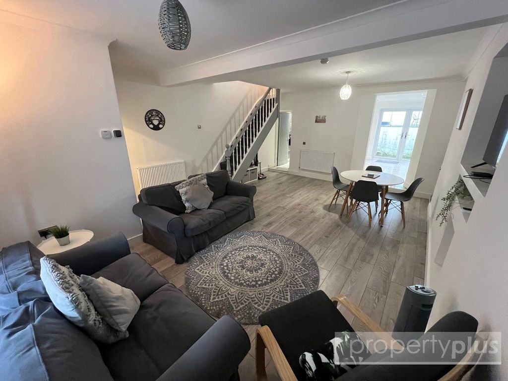 Property photo 2 of 20 Picture No. 07