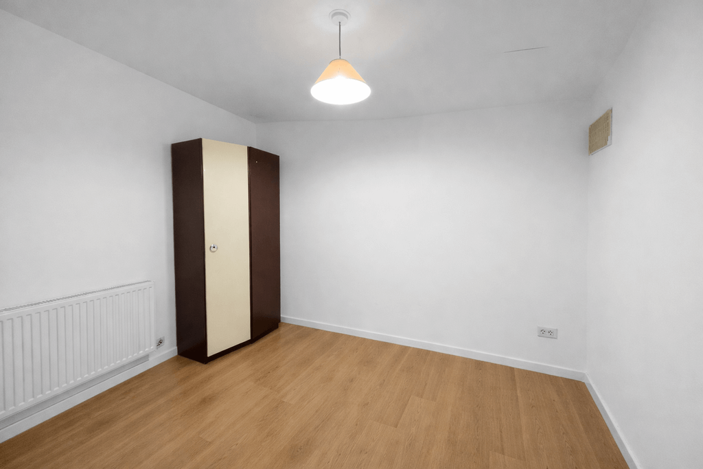 Property photo 3 of 6 Gallery