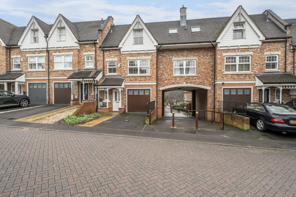 Property photo 2 of 16 Front