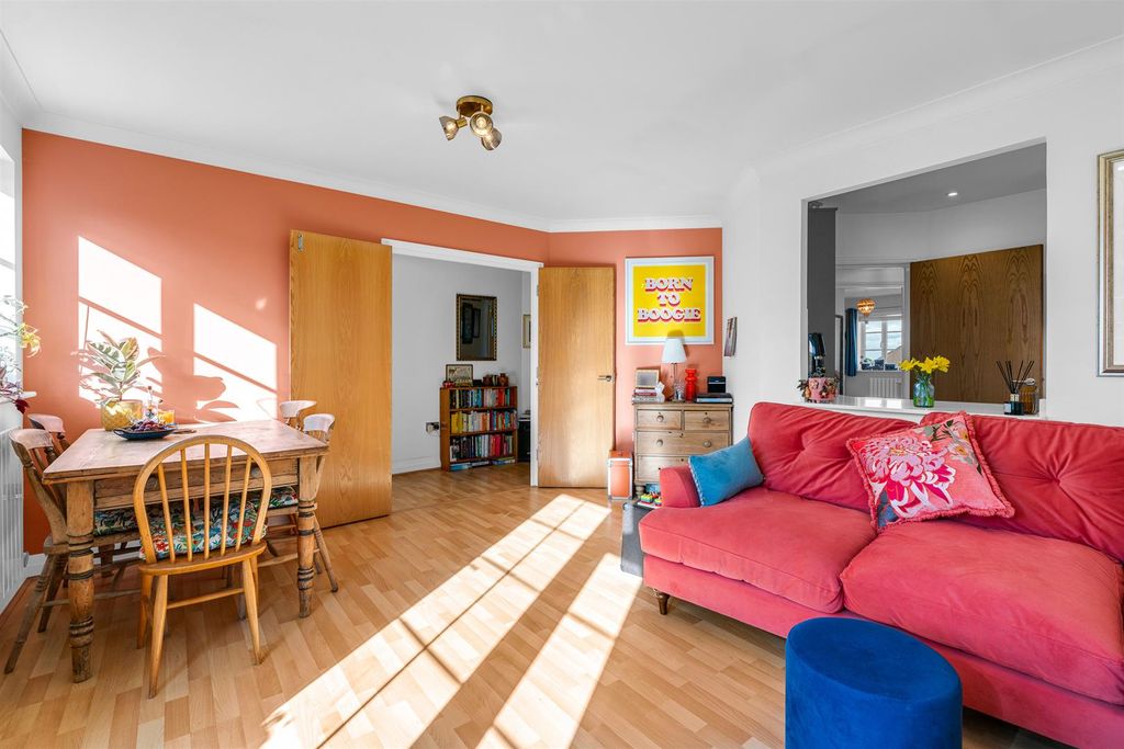 Property photo 3 of 18 Internal-7.Jpg