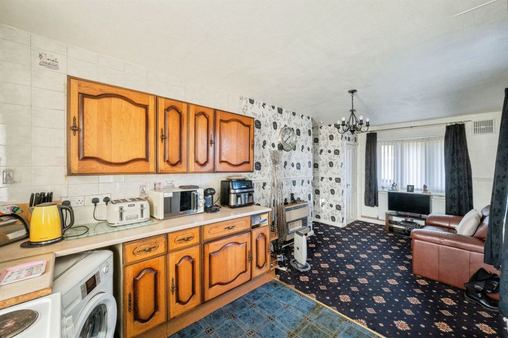 Property photo 3 of 20