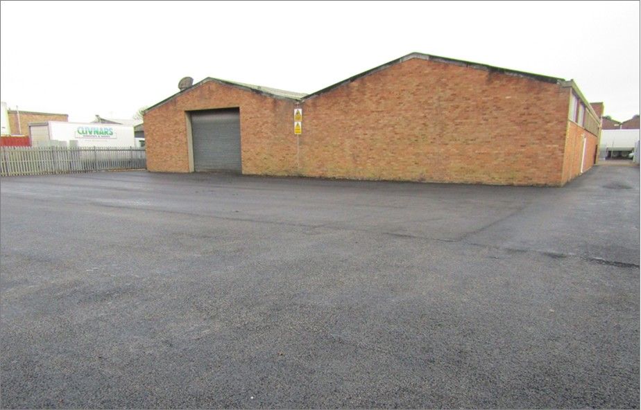 Property photo 1 of 3