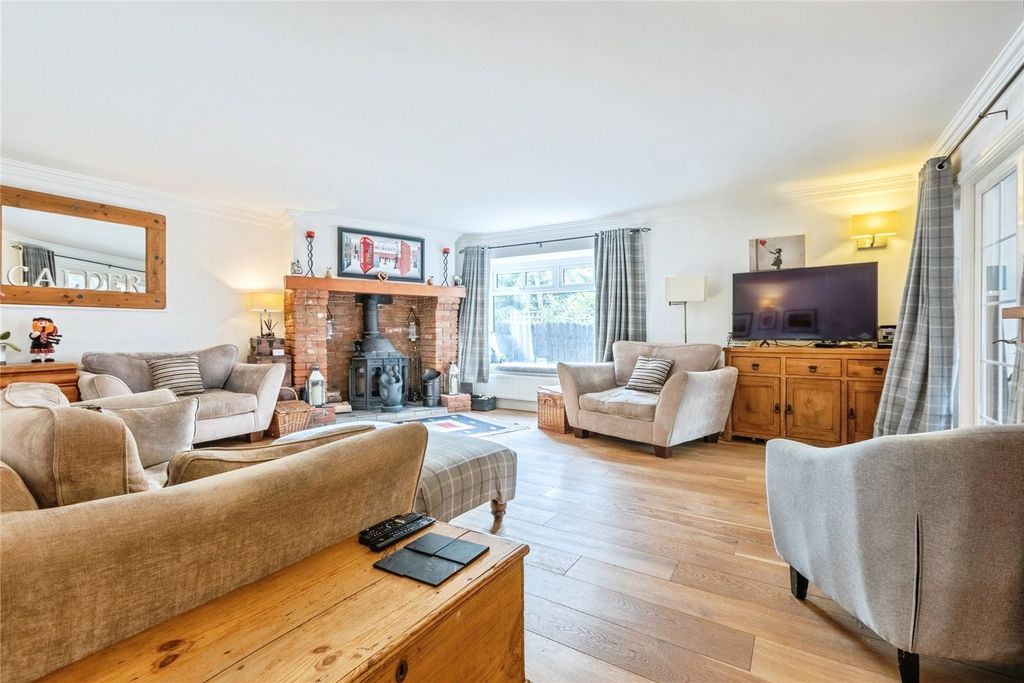 Property photo 2 of 28 Picture No. 37