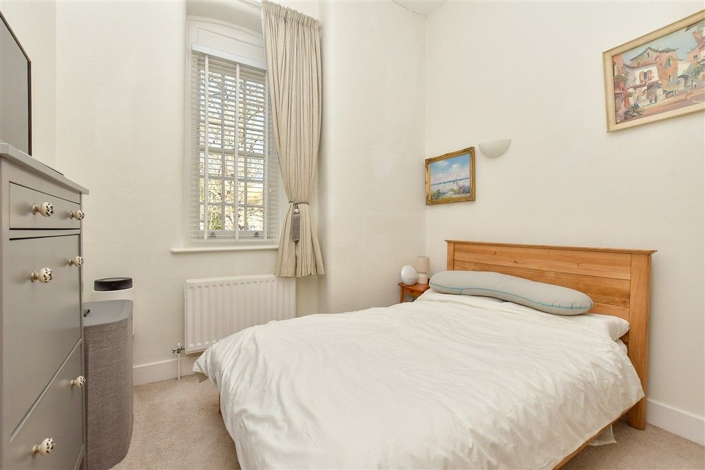 Property photo 1 of 14 Bedroom 1