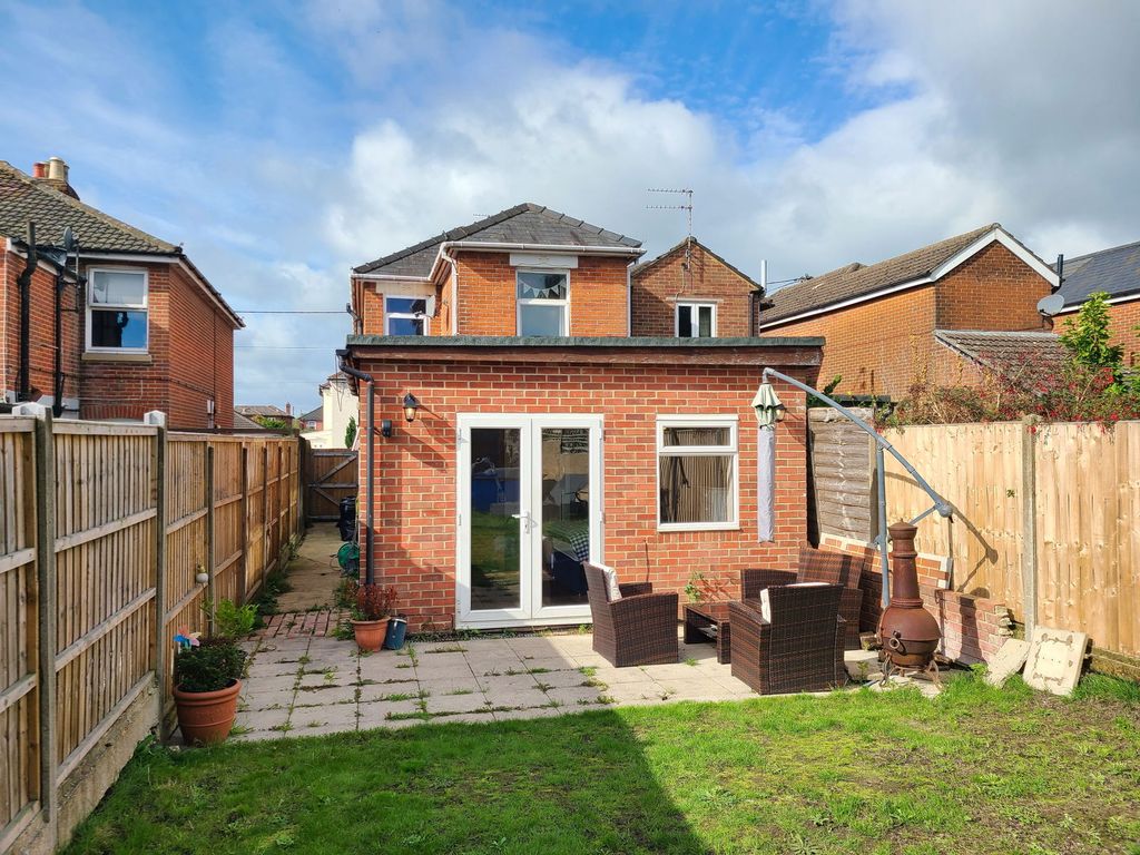 Property photo 3 of 34