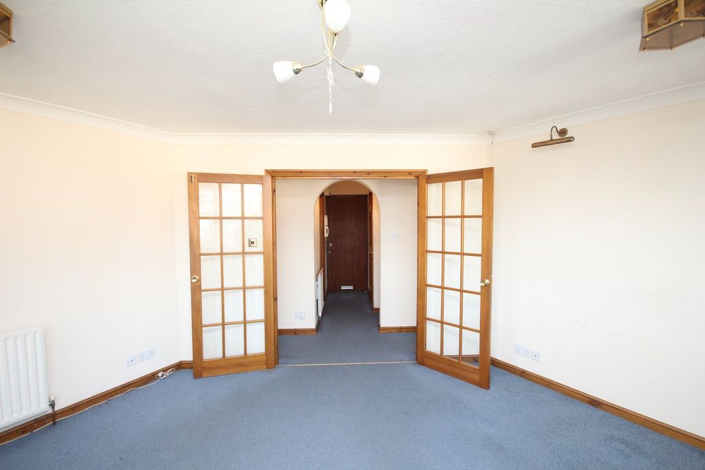 Additional image 9 of 2 bed flat for salePark Court, Norton Way South, Letchworth Garden City SG6