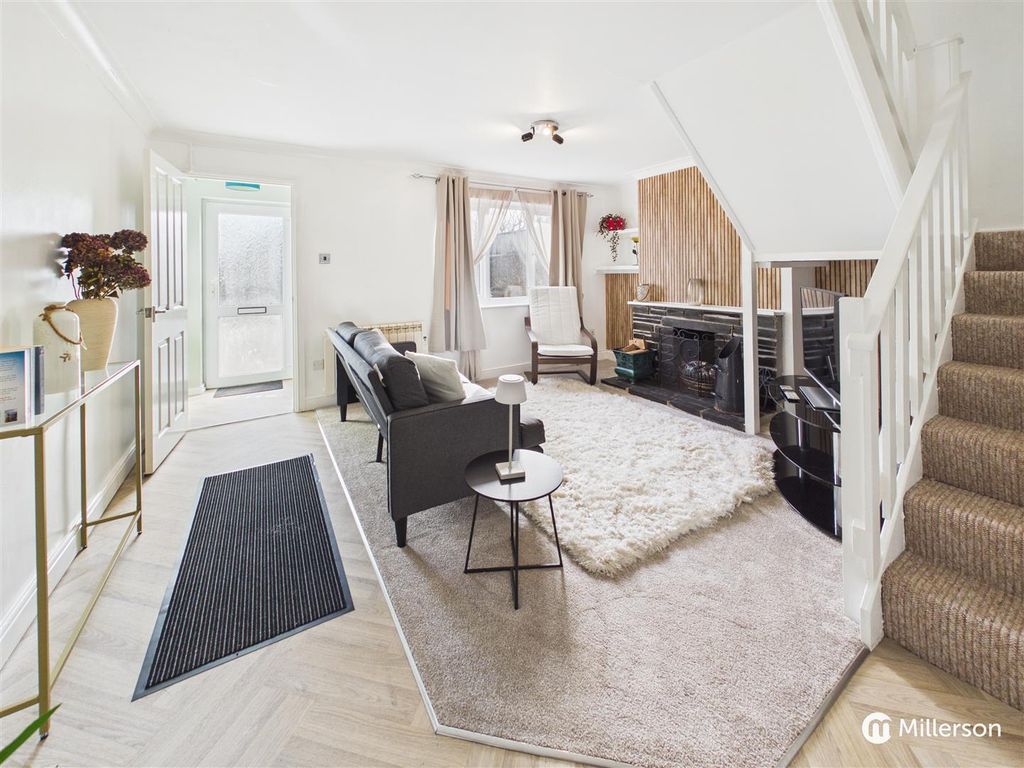 Property photo 2 of 18 Cam05092G0-Pr0161-Still015.Jpg