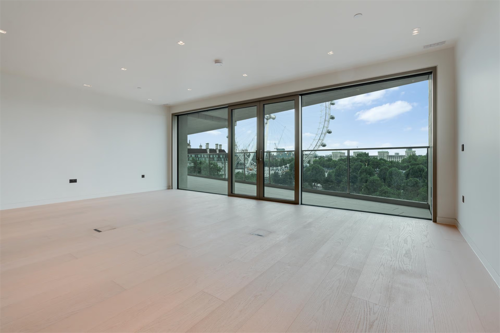 Property photo 1 of 12 (Main)