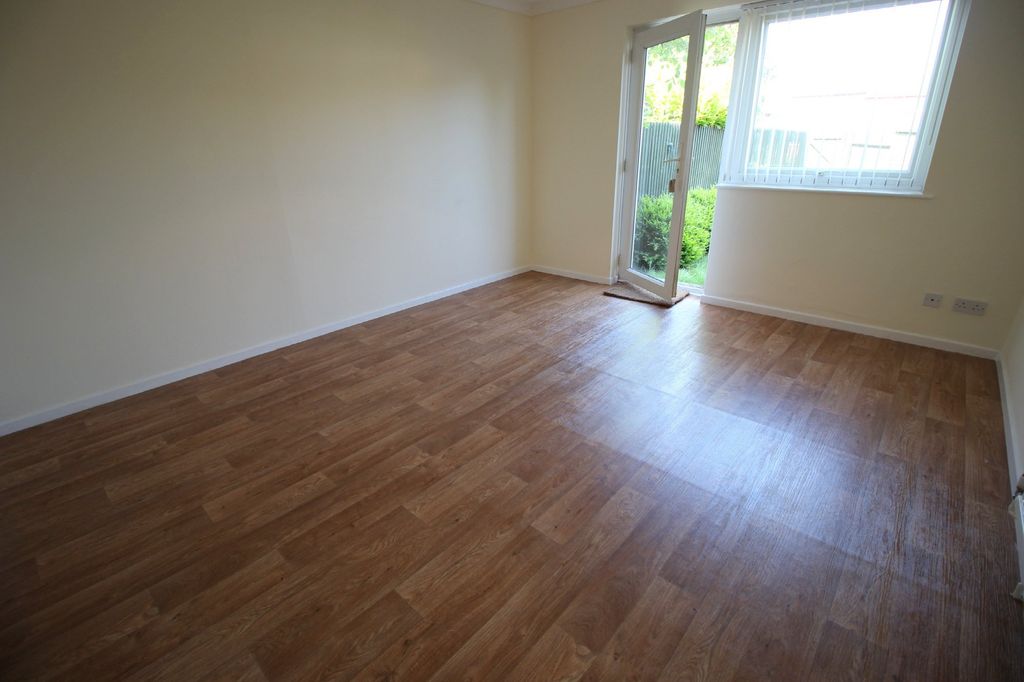 Property photo 2 of 11 Image