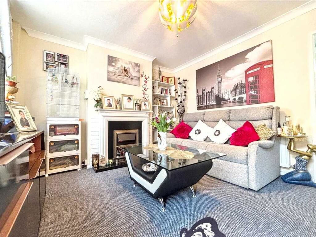 Property photo 2 of 13