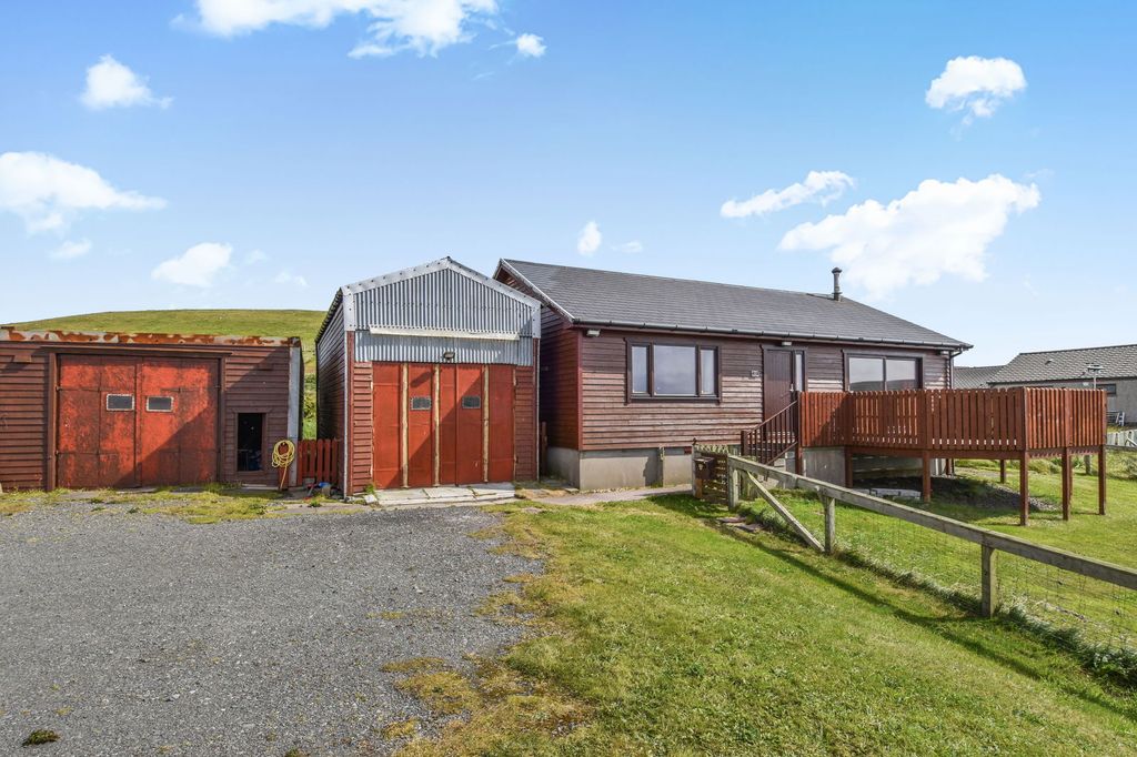 Property photo 1 of 45
