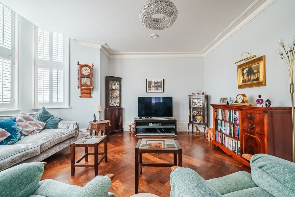 Additional image 8 of 2 bed flat for saleKings House, Queens Gardens, Hove BN3