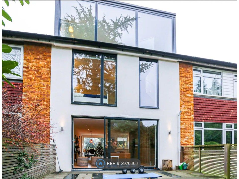 Property photo 1 of 33