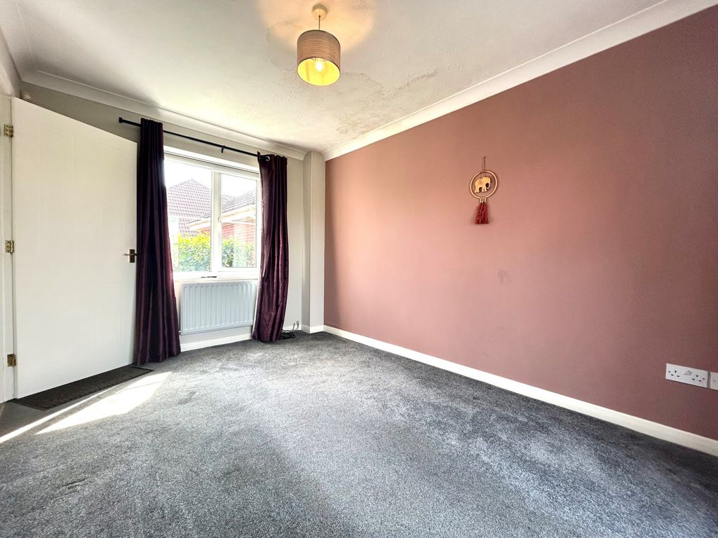 Property photo 2 of 16