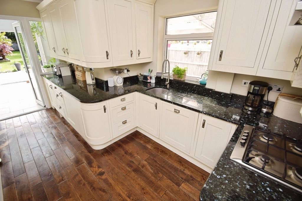 Property photo 3 of 55 Kitchen