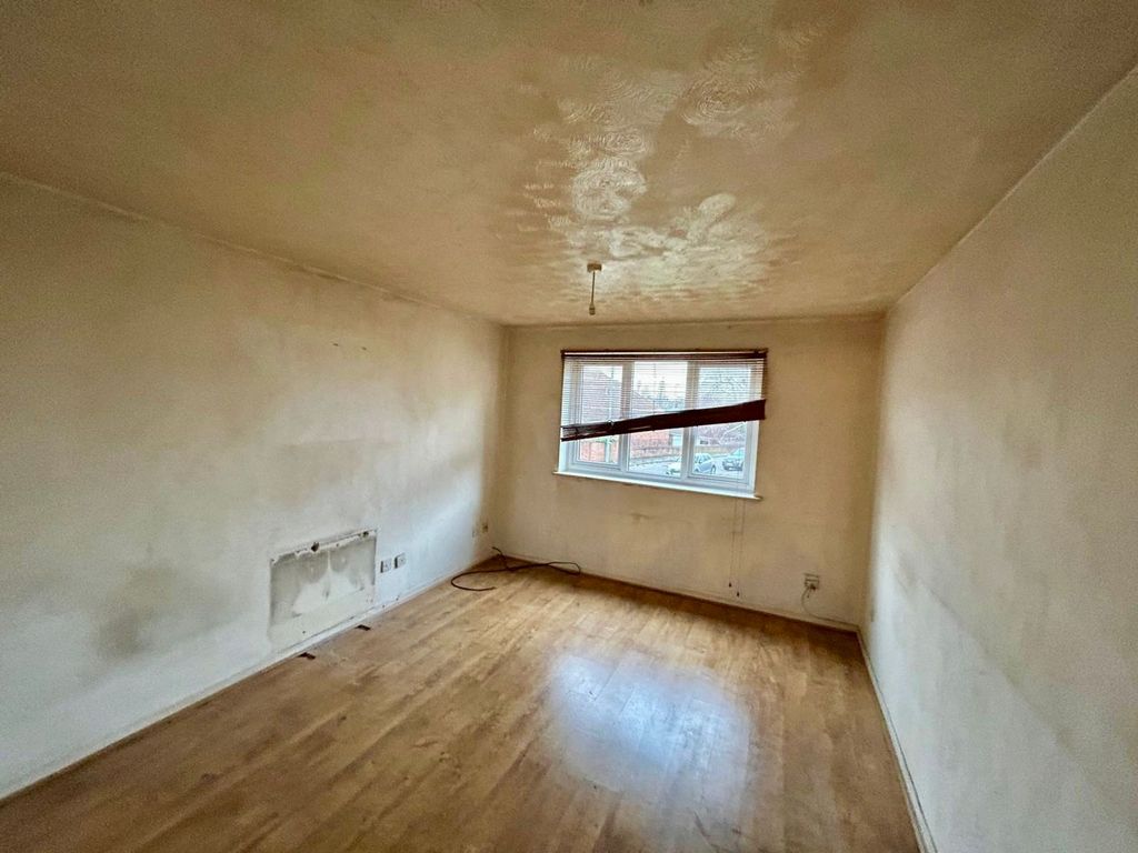 Additional image 5 of 1 bed flat for saleBurdetts Road, Dagenham RM9