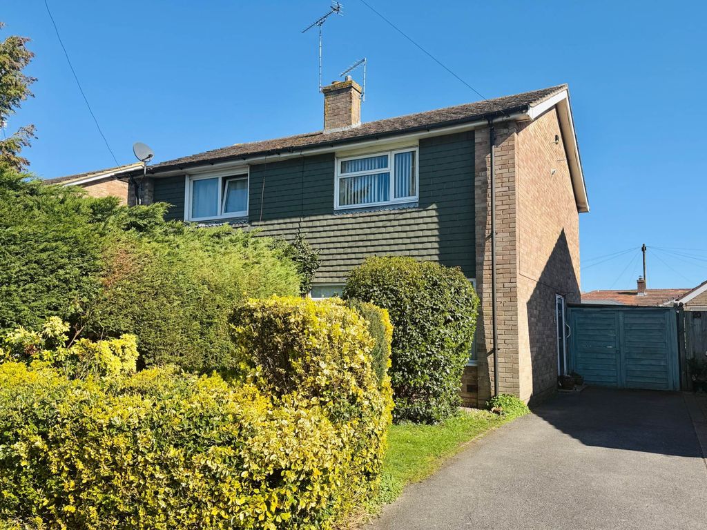 Property photo 1 of 11