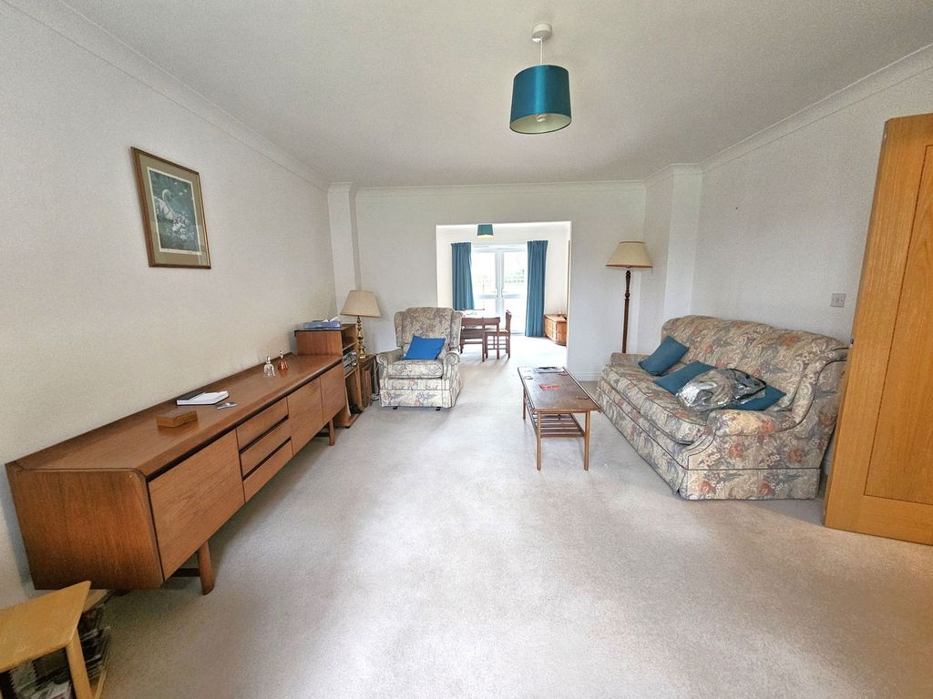 Property photo 3 of 18