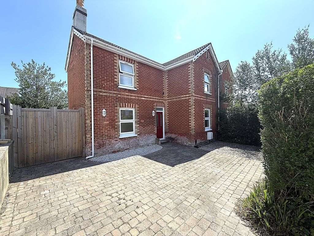 Property photo 1 of 22